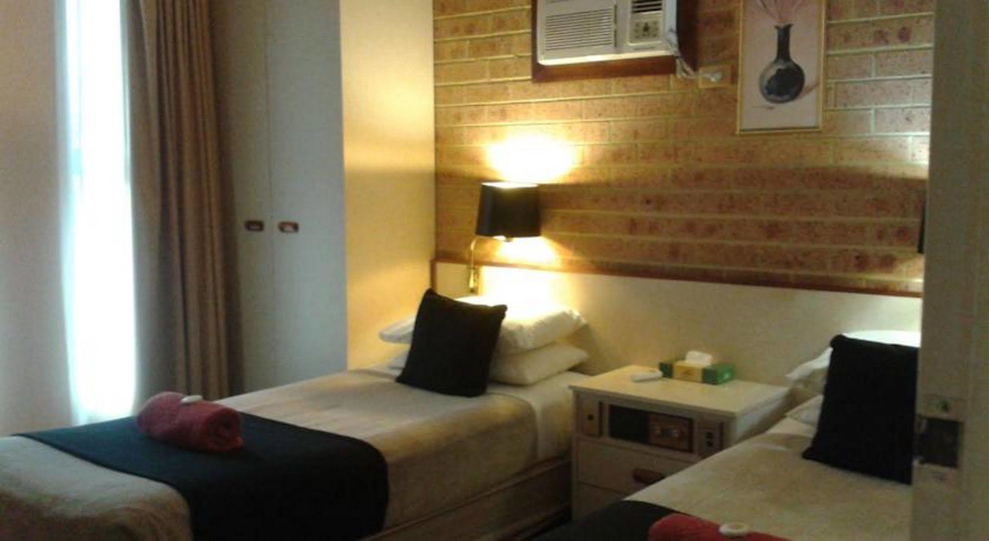 Elsinor Motor Motel
